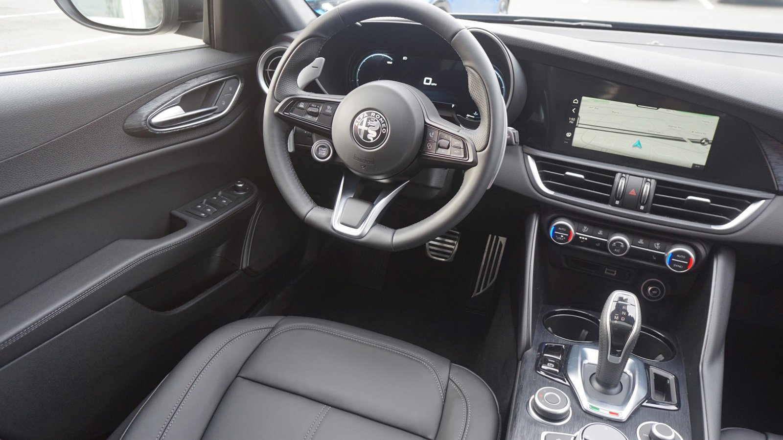 New 2024 Alfa Romeo Giulia Sprint image 28