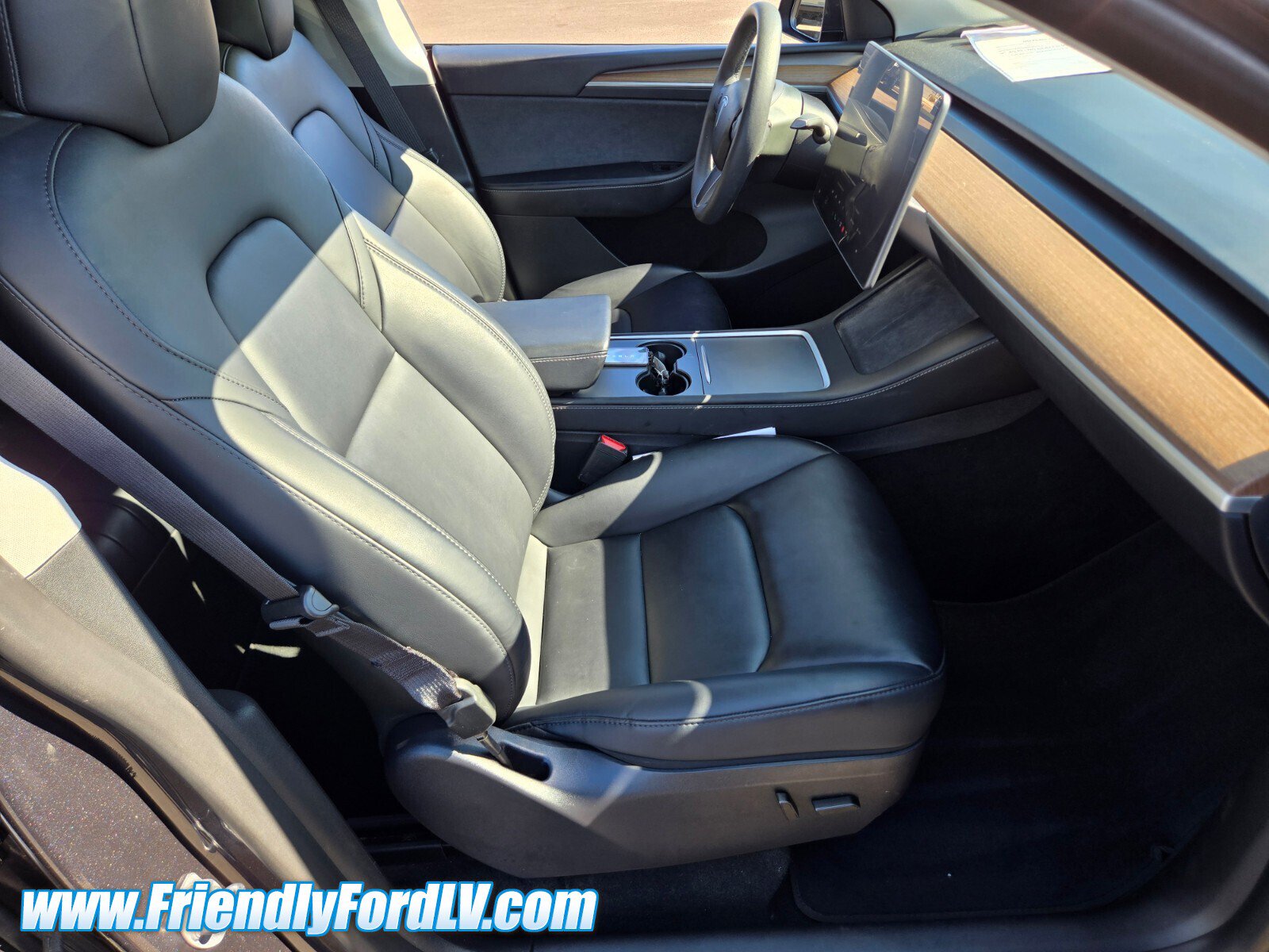 Used 2024 Tesla Model Y Long Range RWD image 14