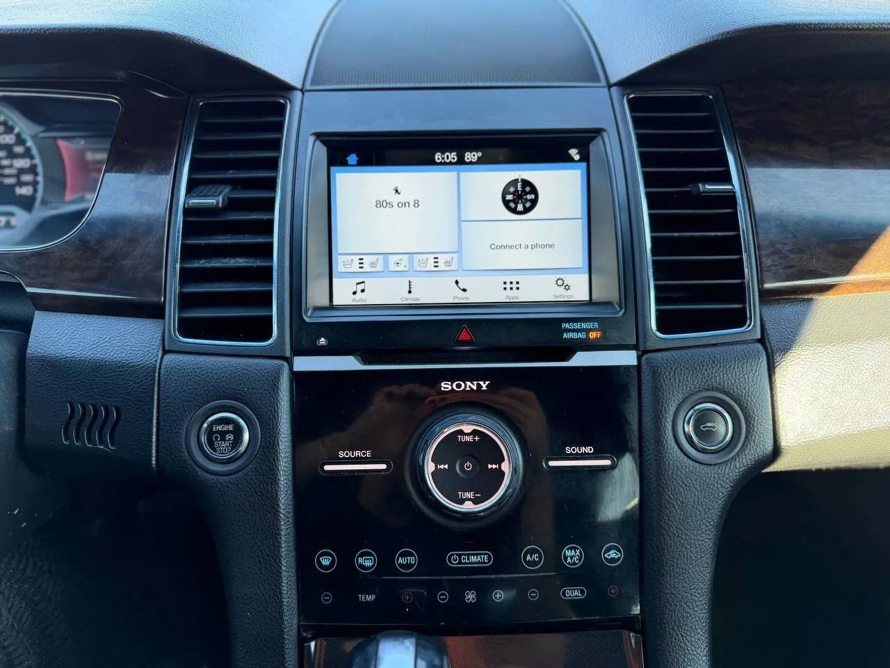 Used 2017 Ford Taurus Limited image 37