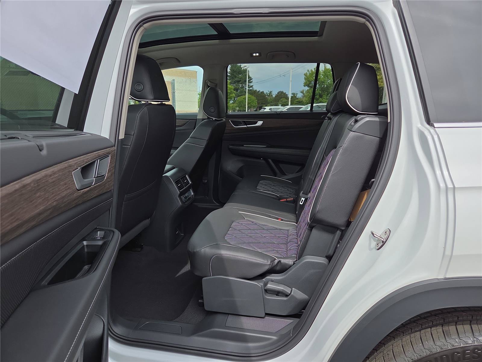 New 2026 Volkswagen Atlas SEL Premium R-Line AWD/4WD image 22