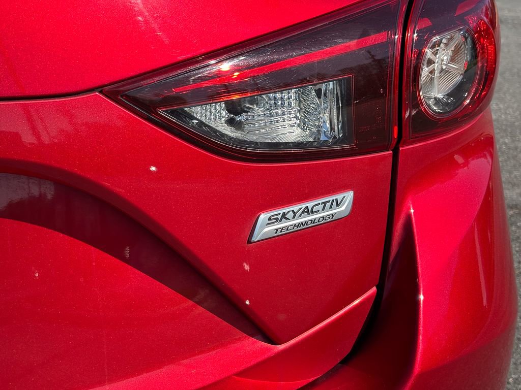Used 2018 MAZDA MAZDA3 Touring image 13
