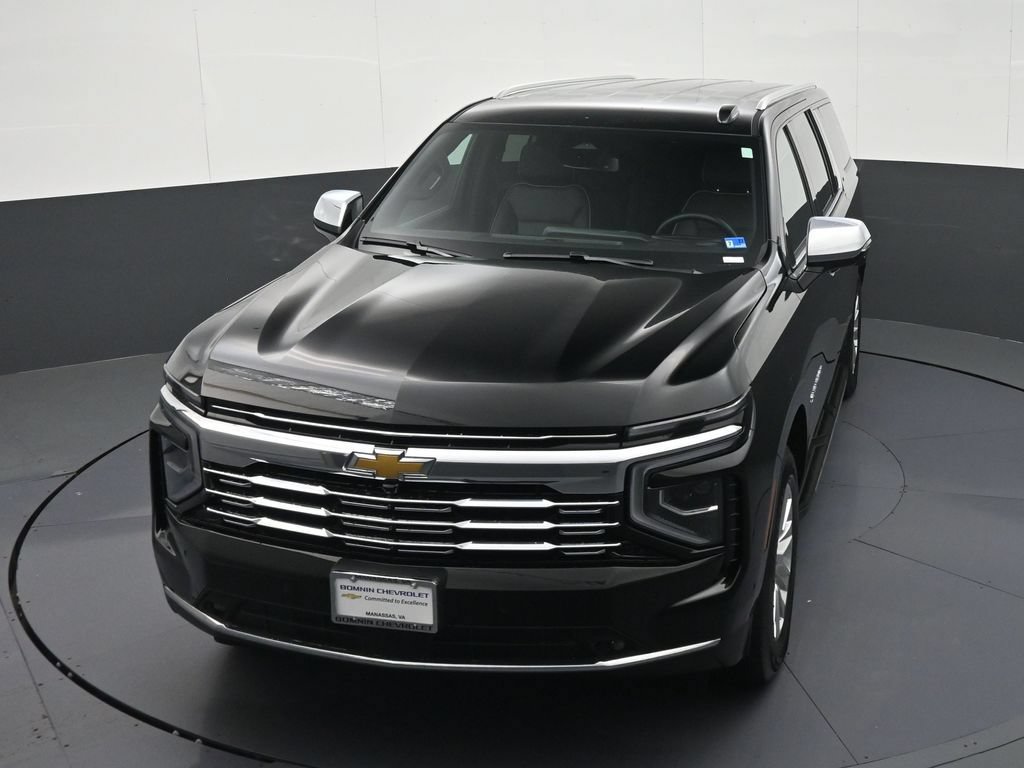 Used 2026 Chevrolet Suburban Premier AWD/4WD image 28