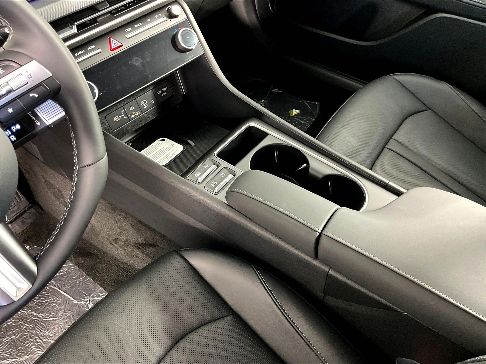 New 2026 Hyundai Sonata Limited FWD image 12
