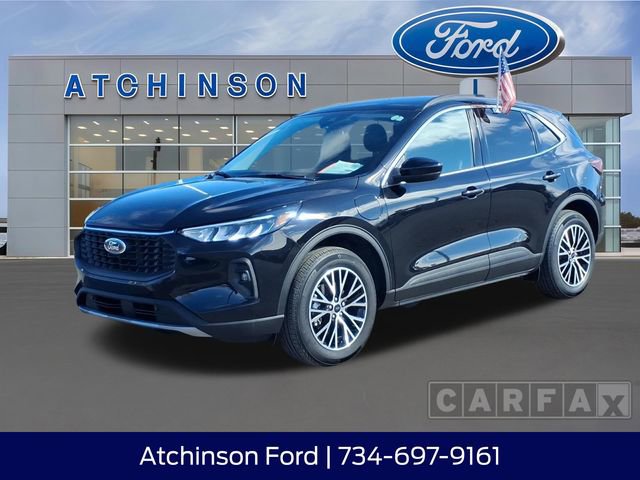 Used 2025 Ford Escape SE image 1