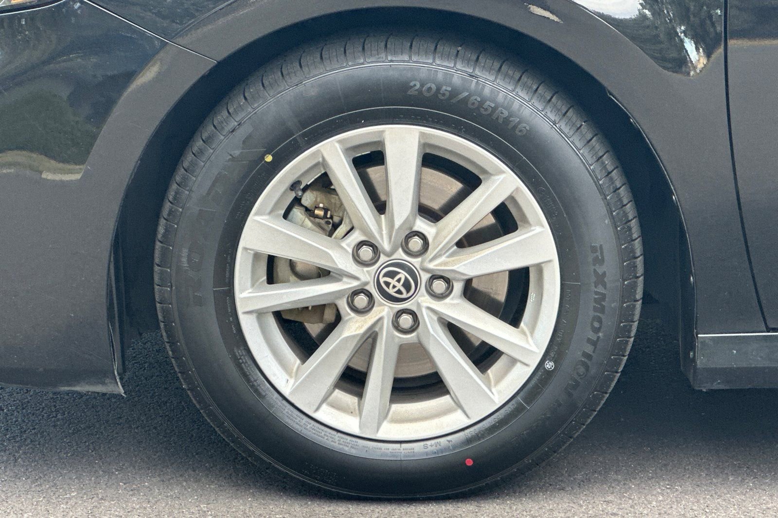 Used 2025 Toyota Camry LE image 26