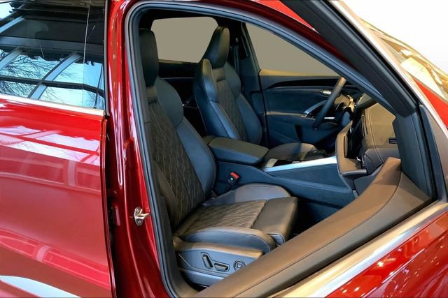Certified 2025 Audi SQ5 Premium Plus image 7
