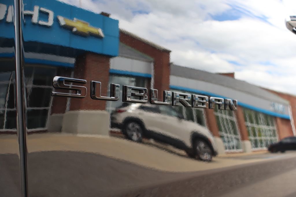 New 2025 Chevrolet Suburban Premier image 8