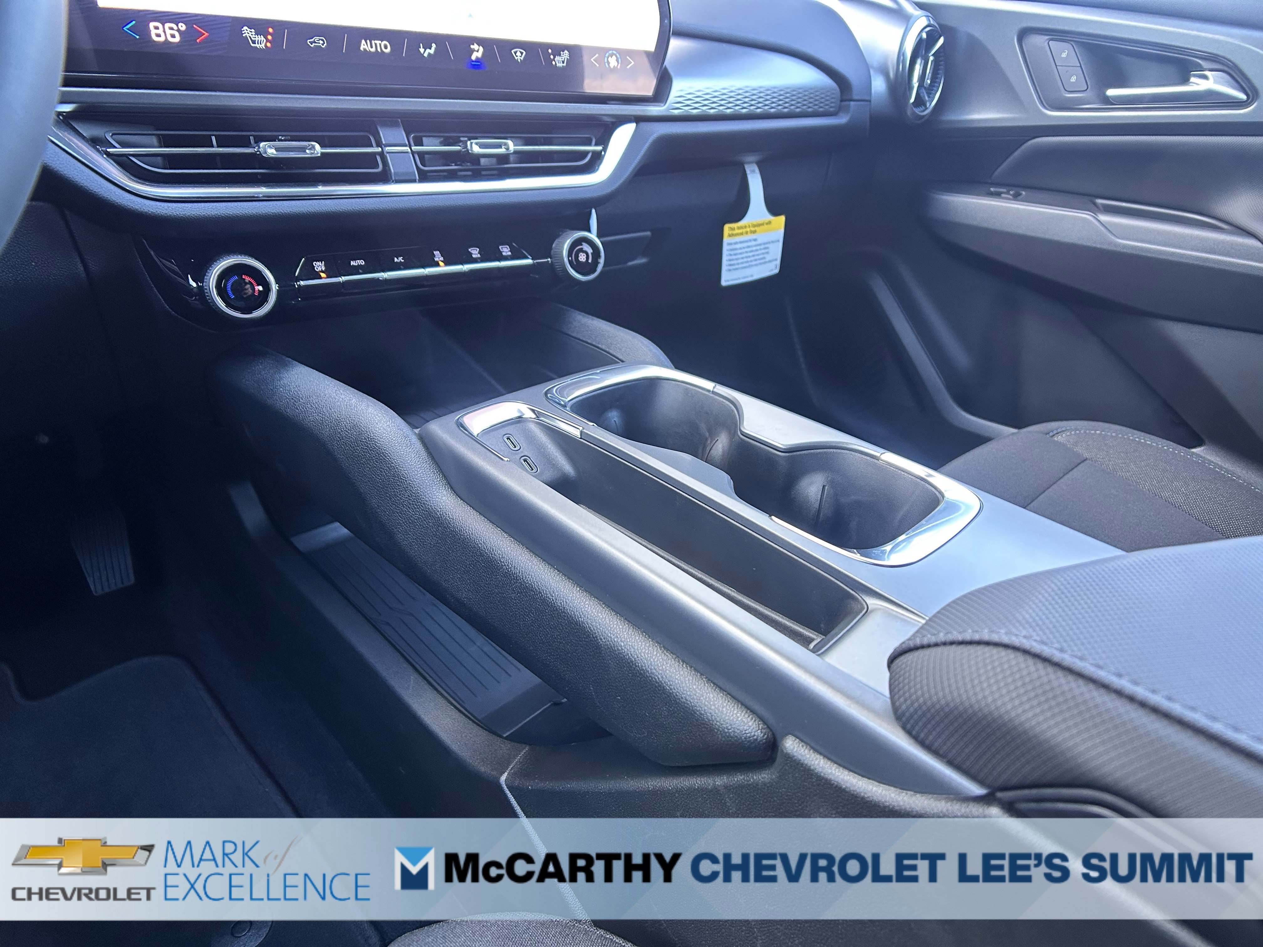 New 2026 Chevrolet Equinox EV LT image 30