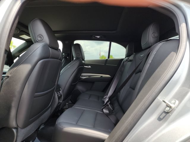 Used 2025 Cadillac XT4 Premium Luxury FWD image 17