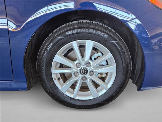 Used 2025 Toyota Camry LE FWD image 21