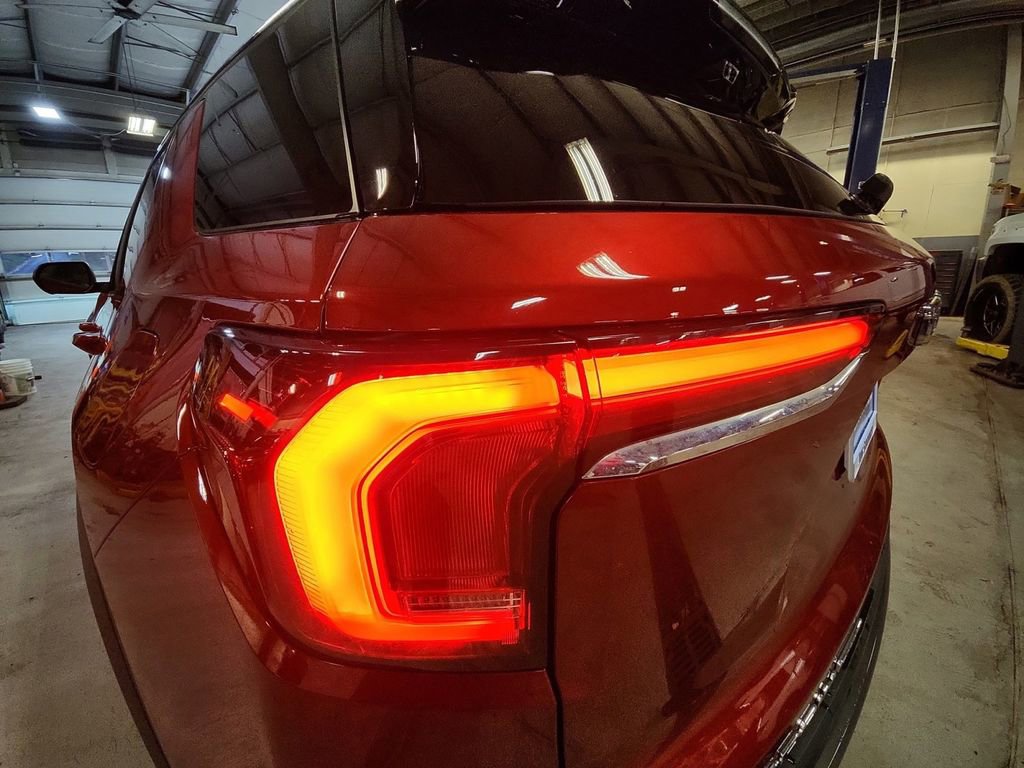 Certified 2025 GMC Terrain Elevation w/ Technology Package II image 30