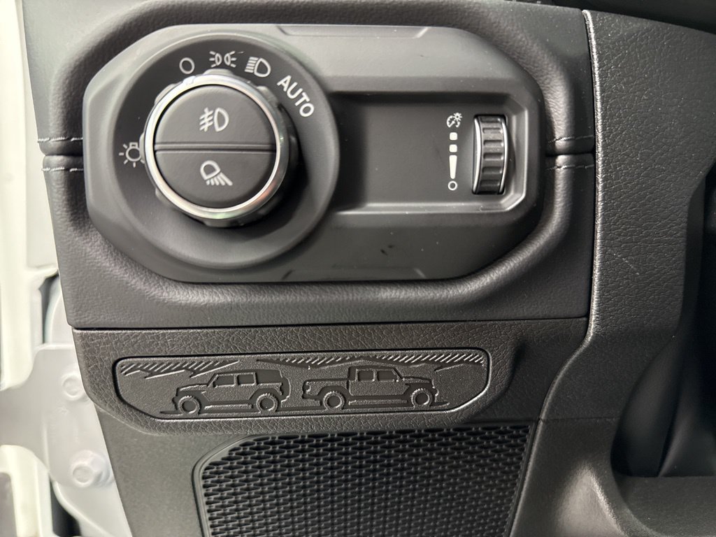 New 2026 Jeep Gladiator Mojave AWD/4WD image 17