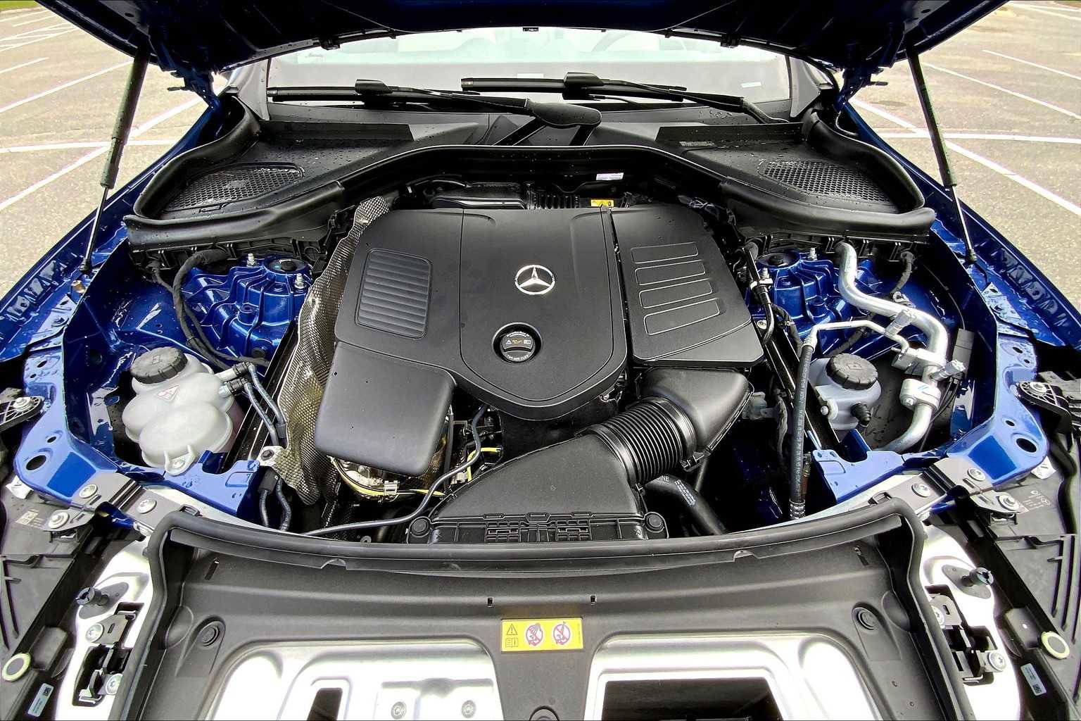 Certified 2025 Mercedes-Benz GLC 300 4MATIC image 20