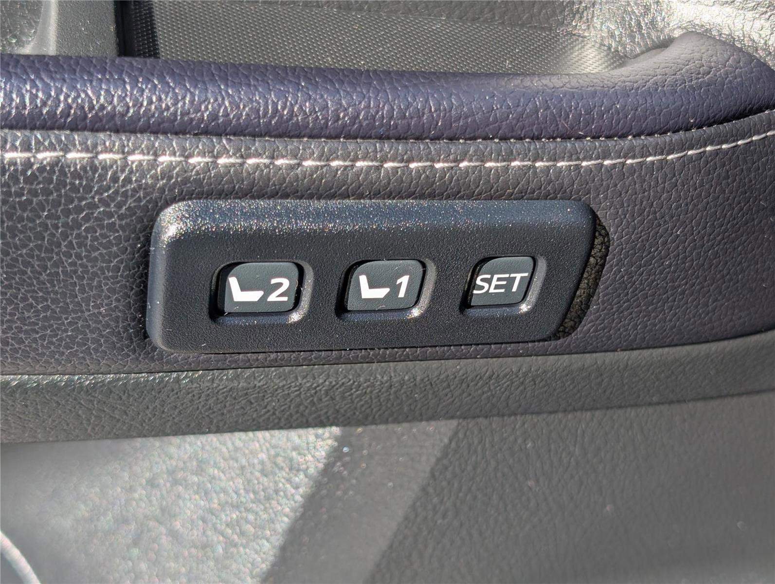 Used 2022 Toyota 4Runner Limited image 19