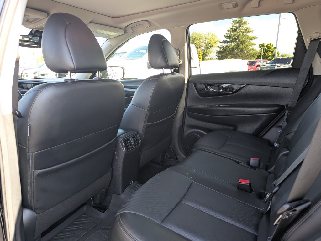 Used 2020 Nissan Rogue SL w/ Premium Package AWD/4WD image 31