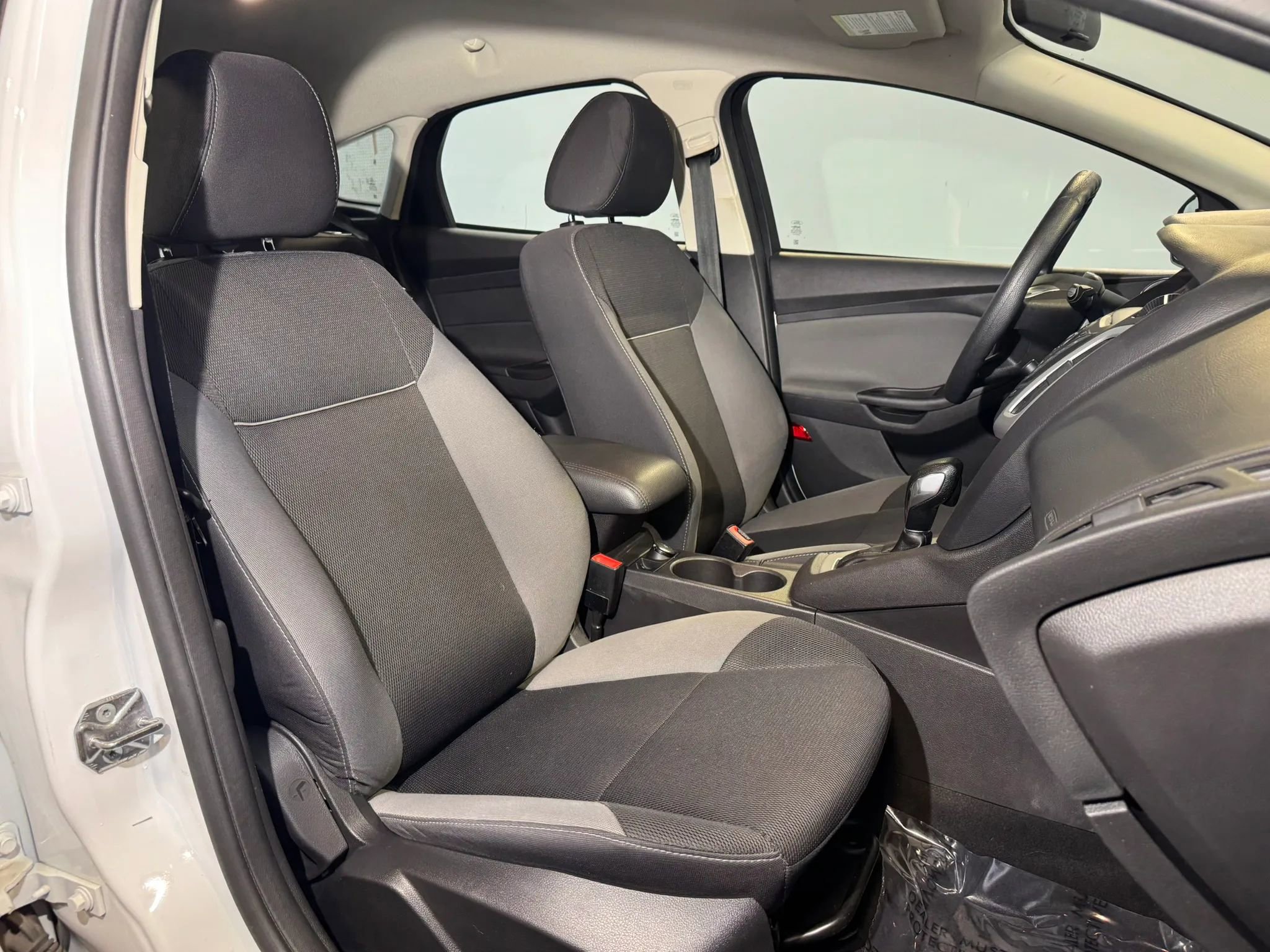 Used 2014 Ford Focus SE image 24