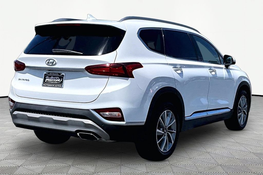 Used 2019 Hyundai Santa Fe FWD image 2