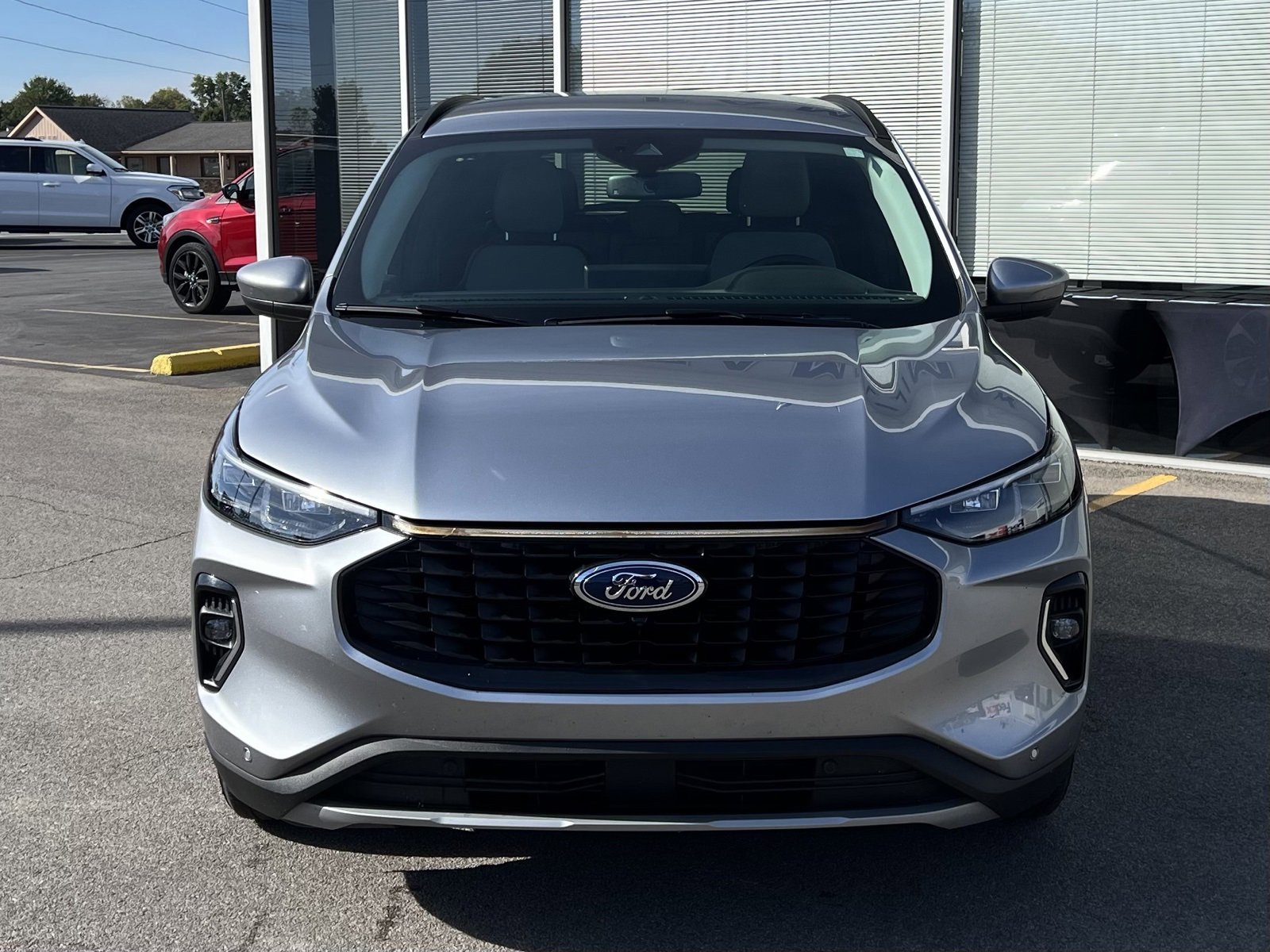 Used 2023 Ford Escape Platinum image 2