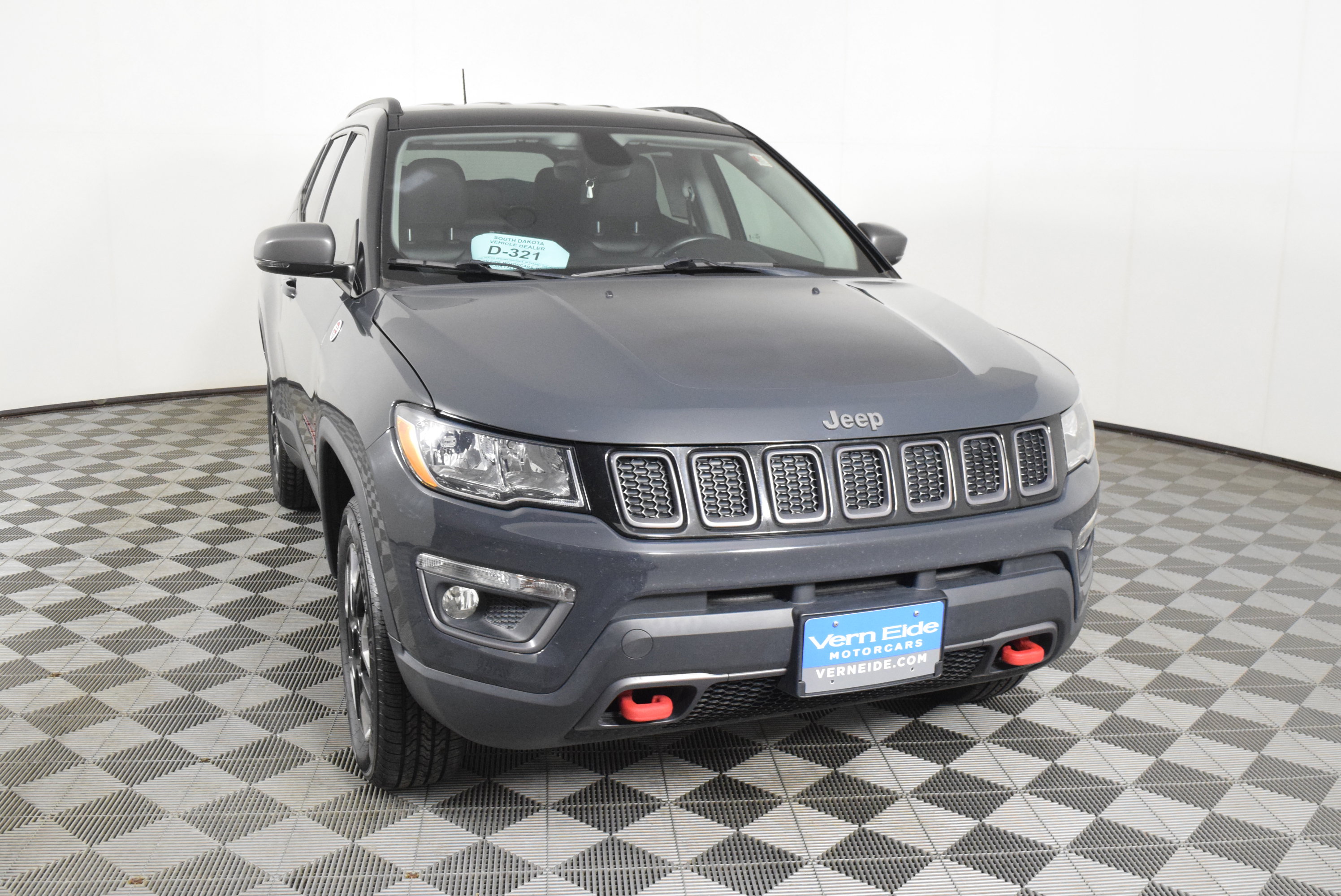 Used 2018 Jeep Compass Trailhawk w/ Navigation Group image 3