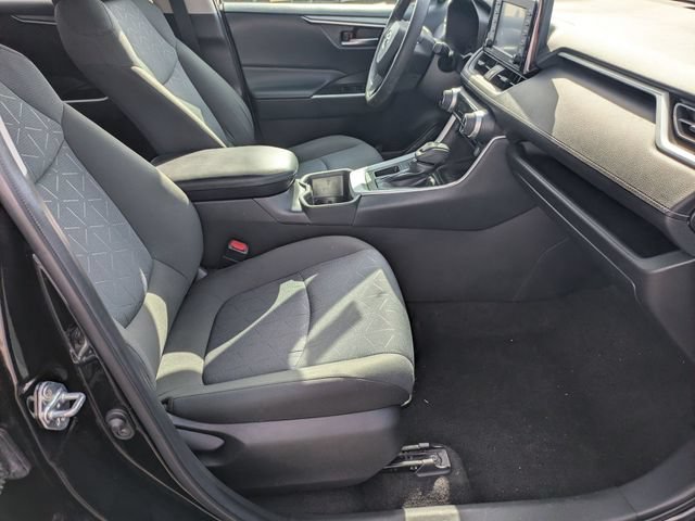 Used 2022 Toyota RAV4 XLE FWD image 35
