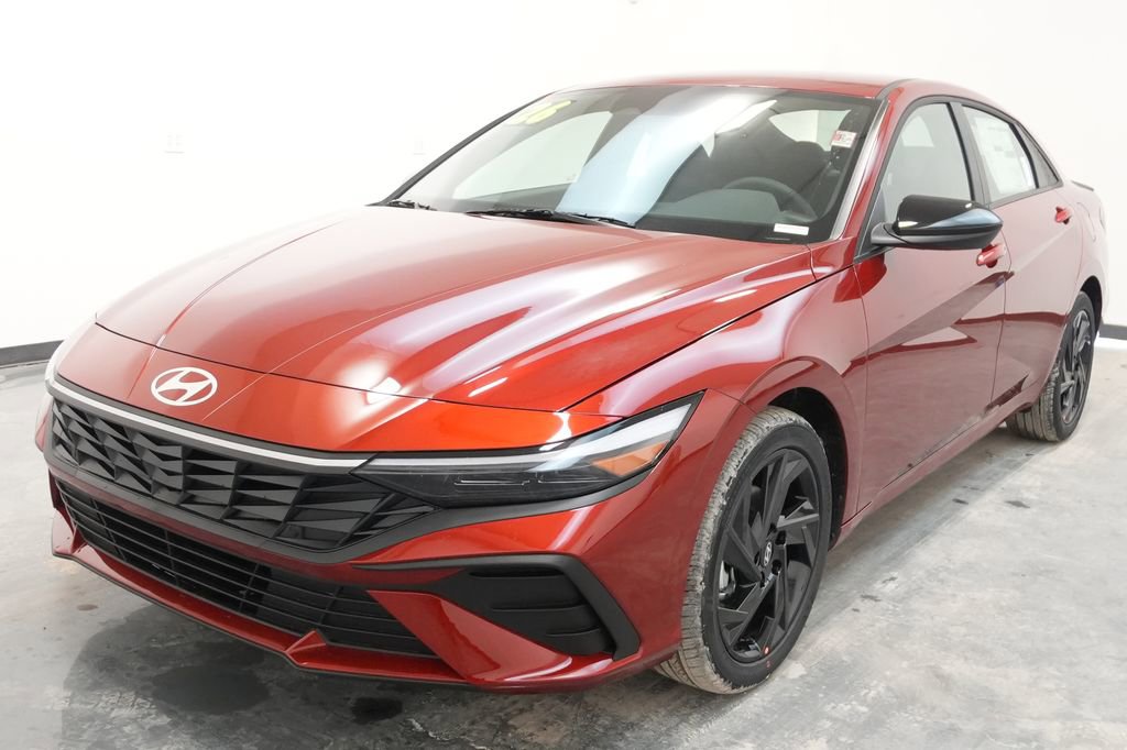 New 2026 Hyundai Elantra Sport image 3