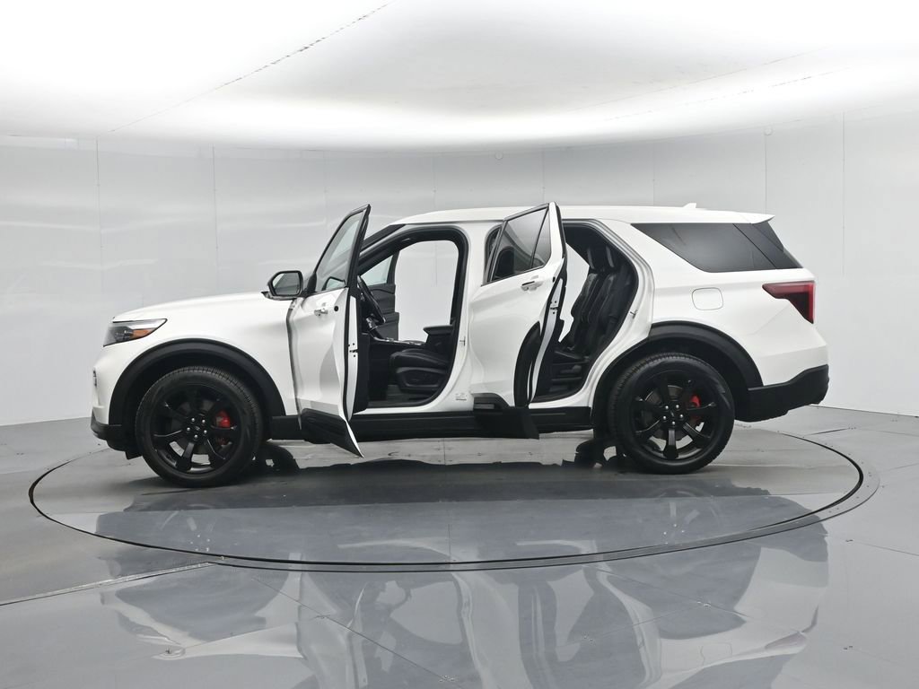 Certified 2022 Ford Explorer ST w/ ST Street Pack image 38