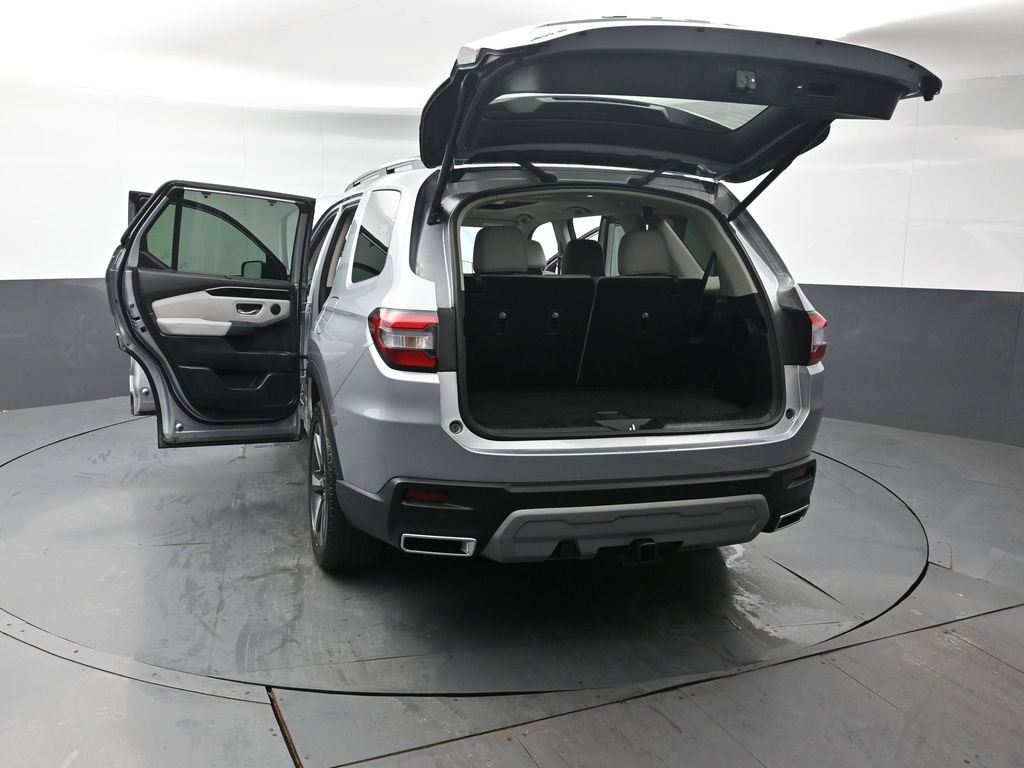 Certified 2025 Honda Pilot Touring image 54