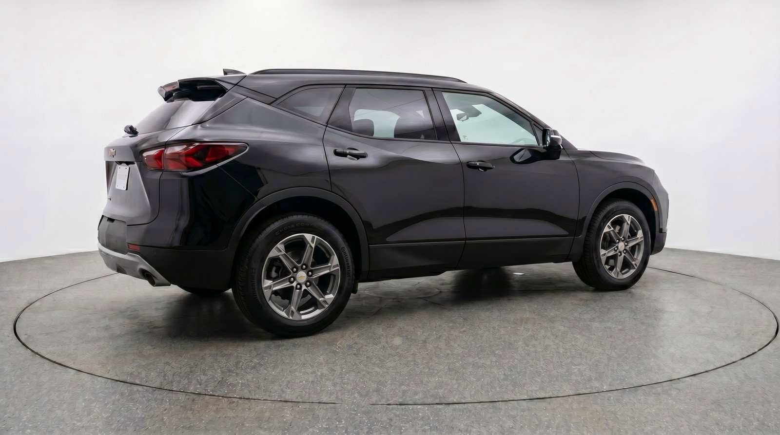 Used 2025 Chevrolet Blazer LT FWD image 9