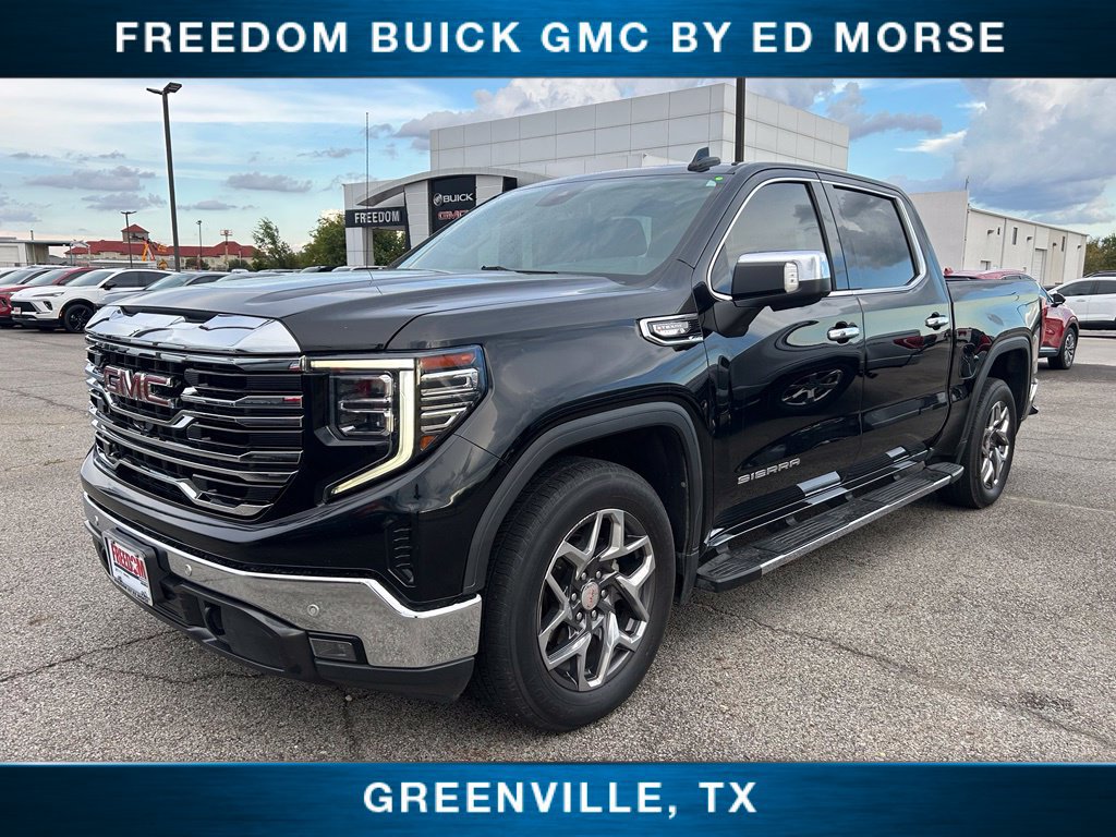 Used 2022 GMC Sierra 1500 SLT RWD image 1