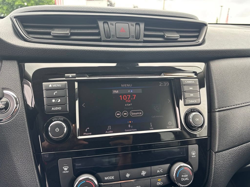 Used 2019 Nissan Rogue SV AWD/4WD image 17