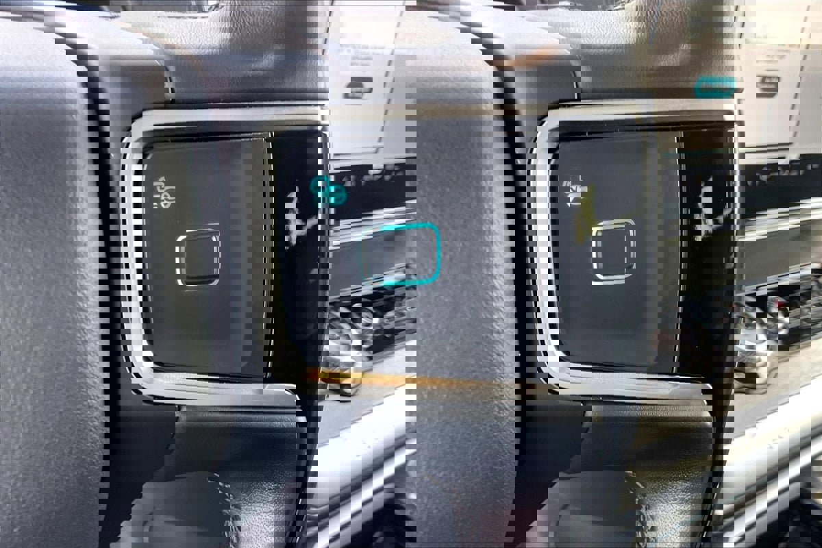 Used 2025 Ford Expedition Max Platinum image 15