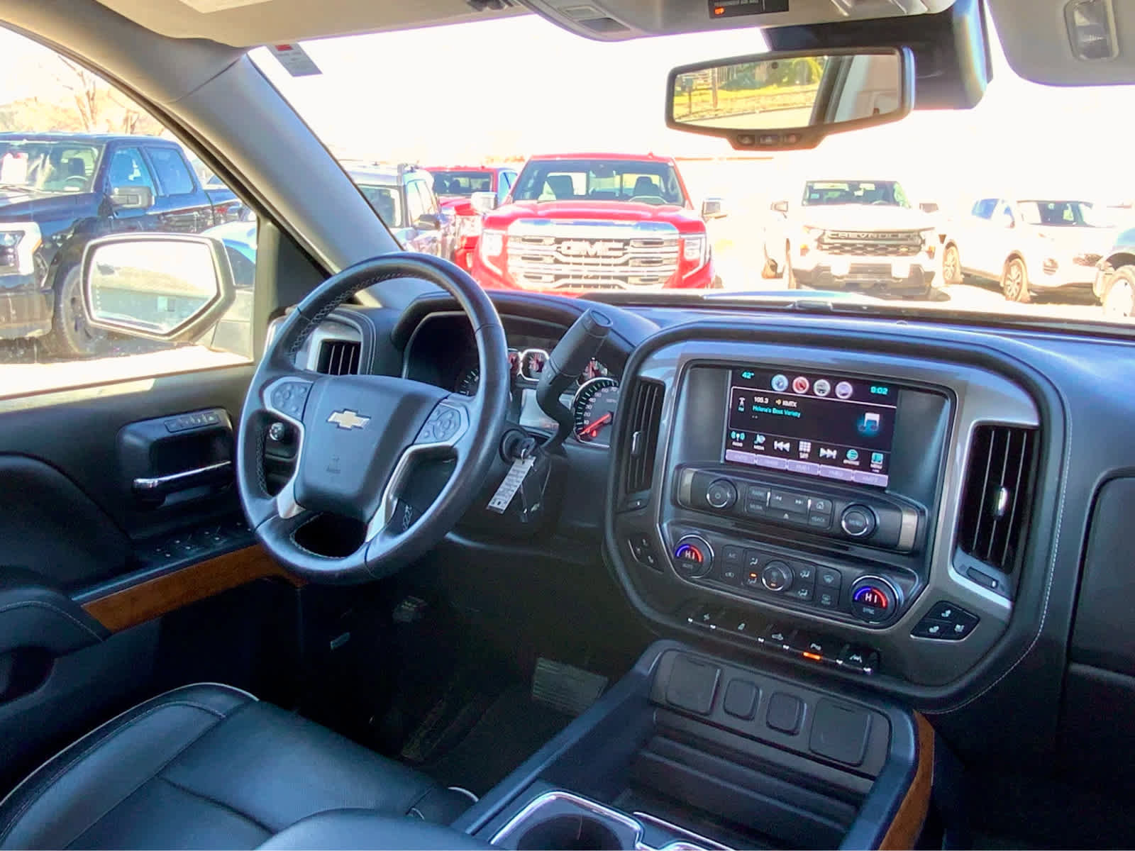 Used 2018 Chevrolet Silverado 1500 High Country AWD/4WD image 33