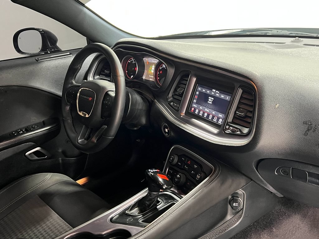 Used 2018 Dodge Challenger R/T w/ Performance Handling Group RWD image 21