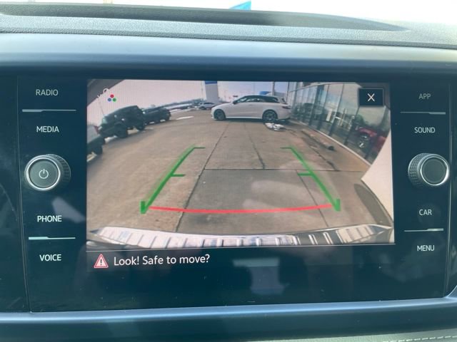 Used 2024 Volkswagen Taos SE image 17