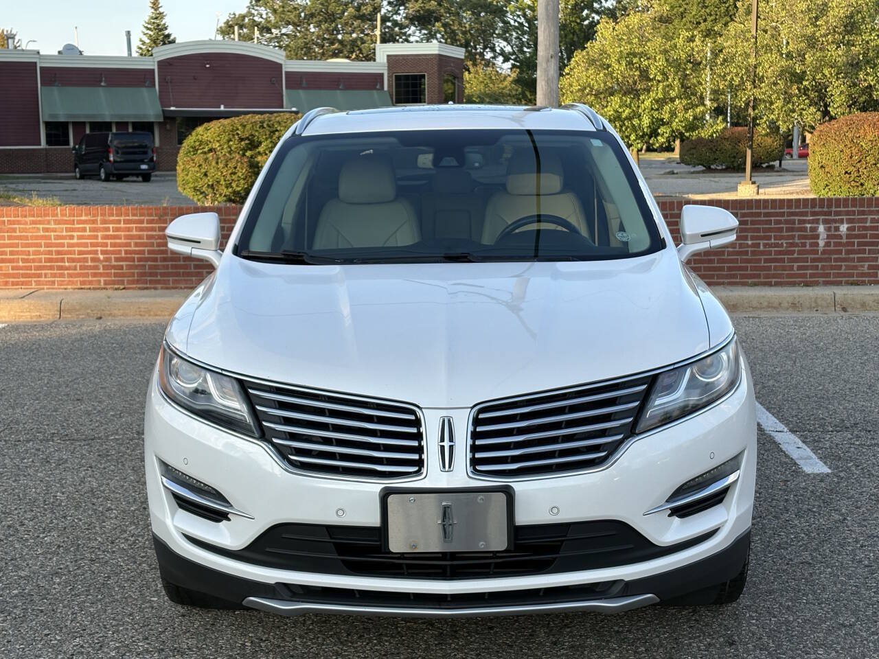 Used 2017 Lincoln MKC Reserve FWD image 5
