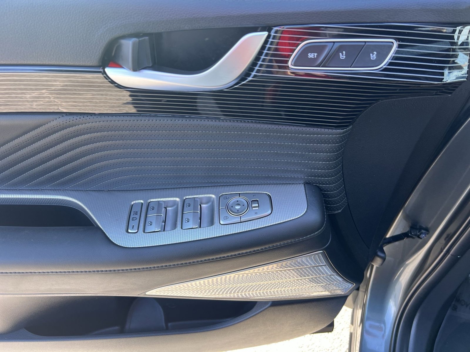 Used 2023 Hyundai Palisade Calligraphy w/ Cargo Package image 15