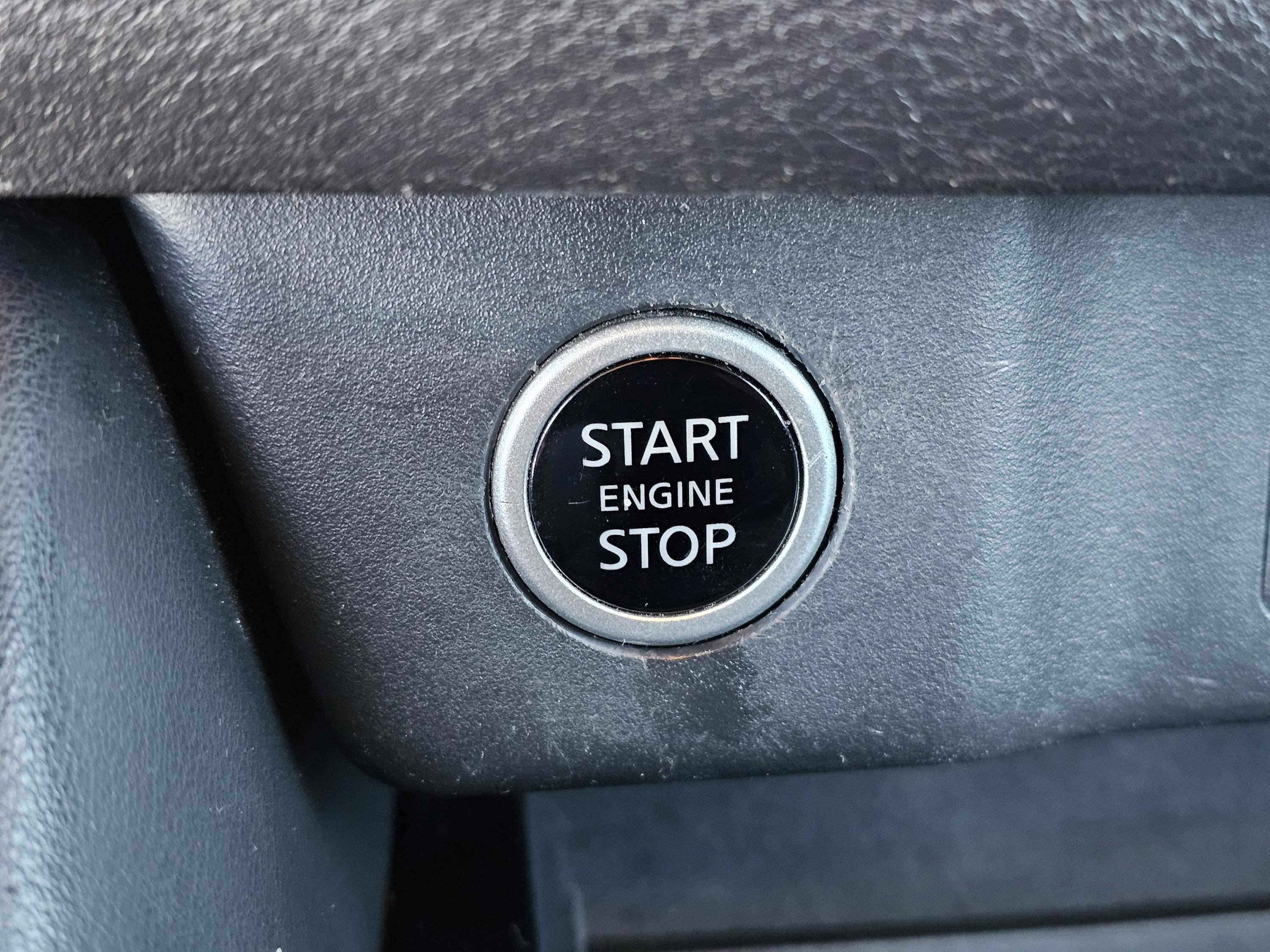 Used 2023 Nissan Rogue SL w/ SL Premium Package image 24