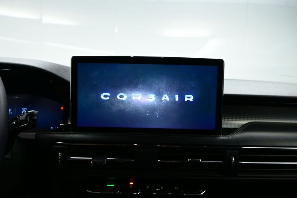 Used 2023 Lincoln Corsair FWD w/ Equipment Group 101A image 15