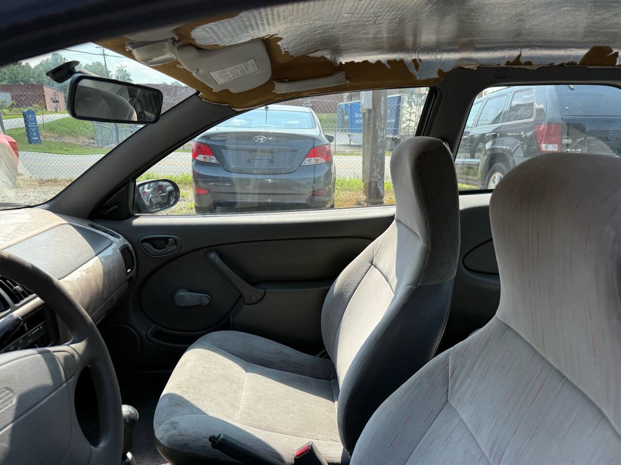 Used 1996 Geo Metro LSi FWD image 12