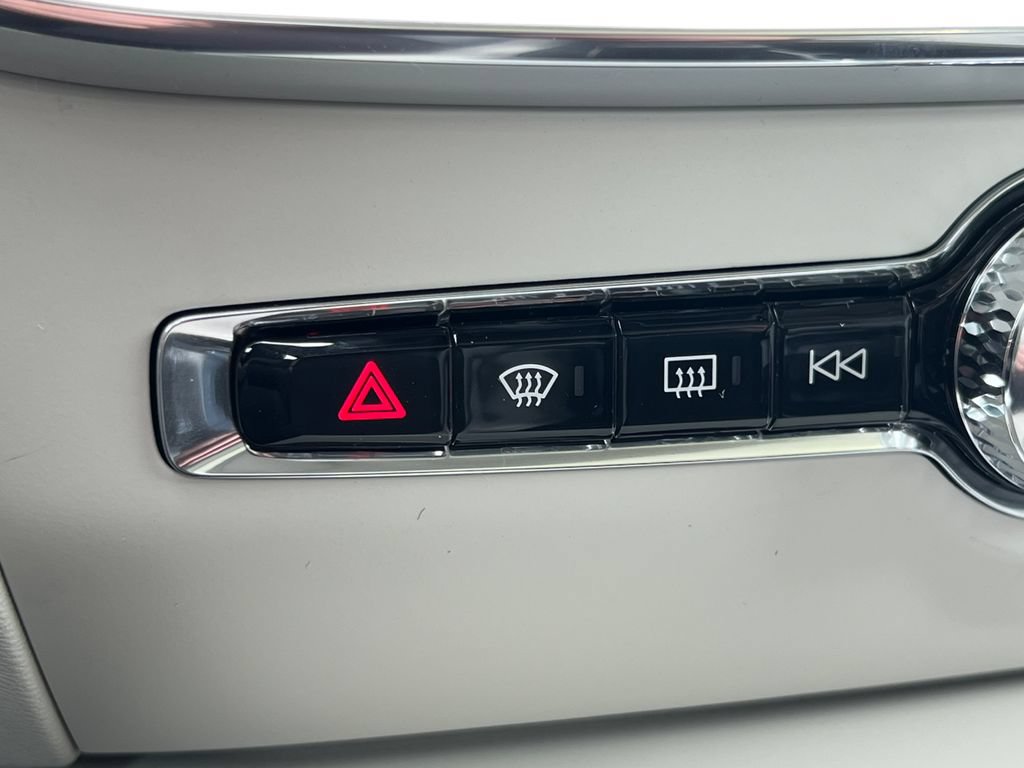New 2026 Volvo V60 B5 Cross Country Plus w/ Protection Package Premier AWD/4WD image 24