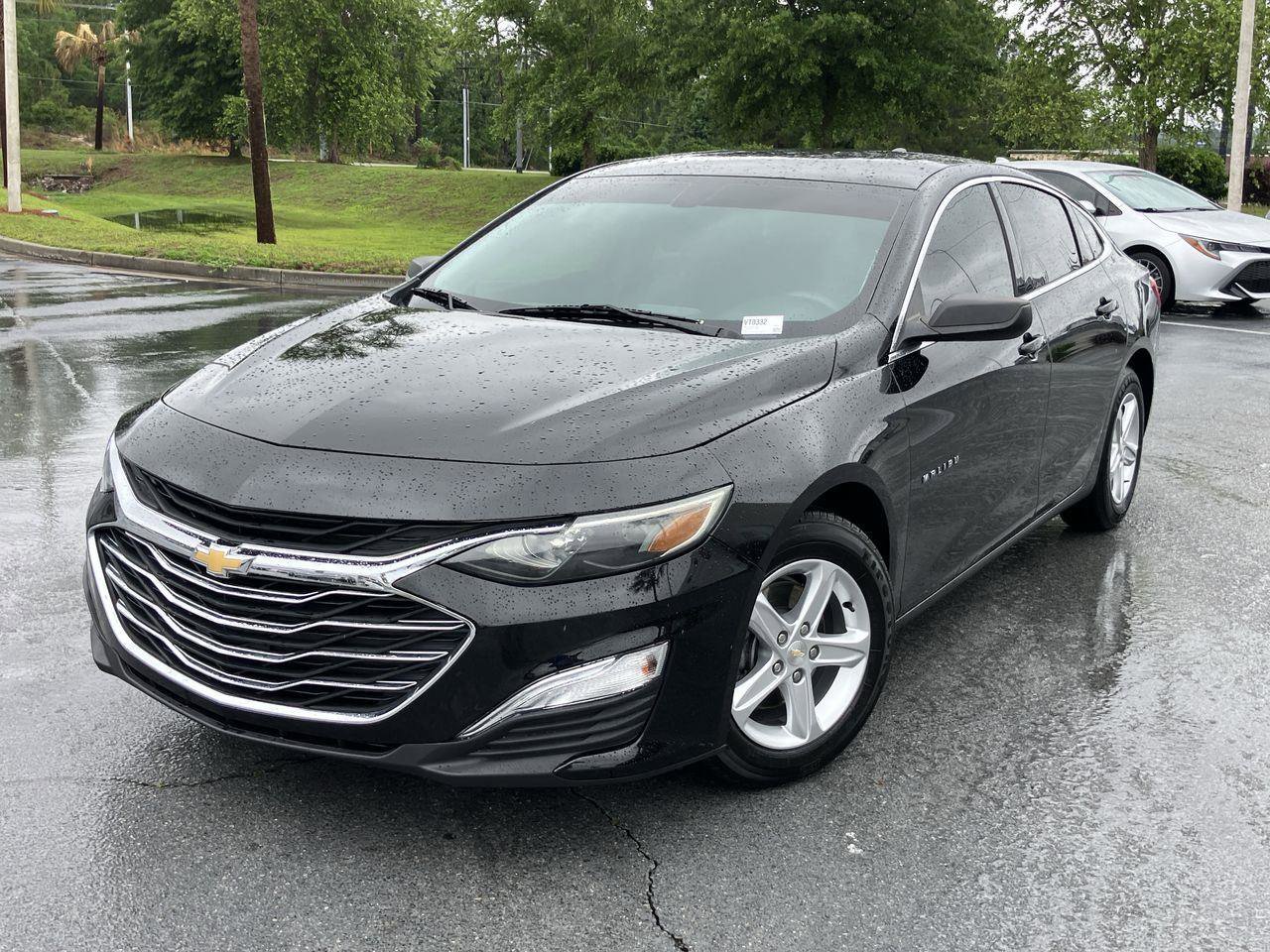 Used 2022 Chevrolet Malibu LS FWD image 1