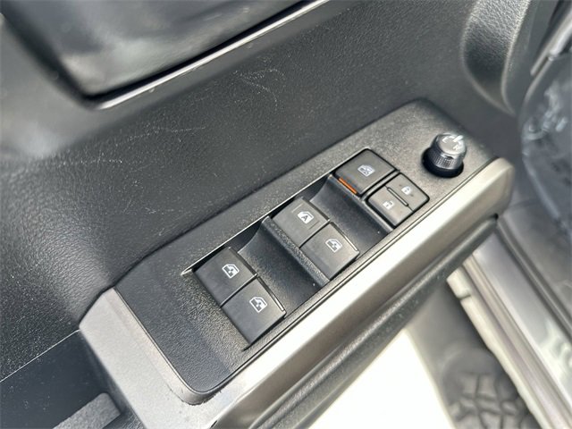 Used 2022 Toyota Tacoma SR5 image 15