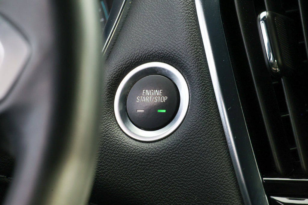 Used 2023 Chevrolet Traverse LT FWD image 13