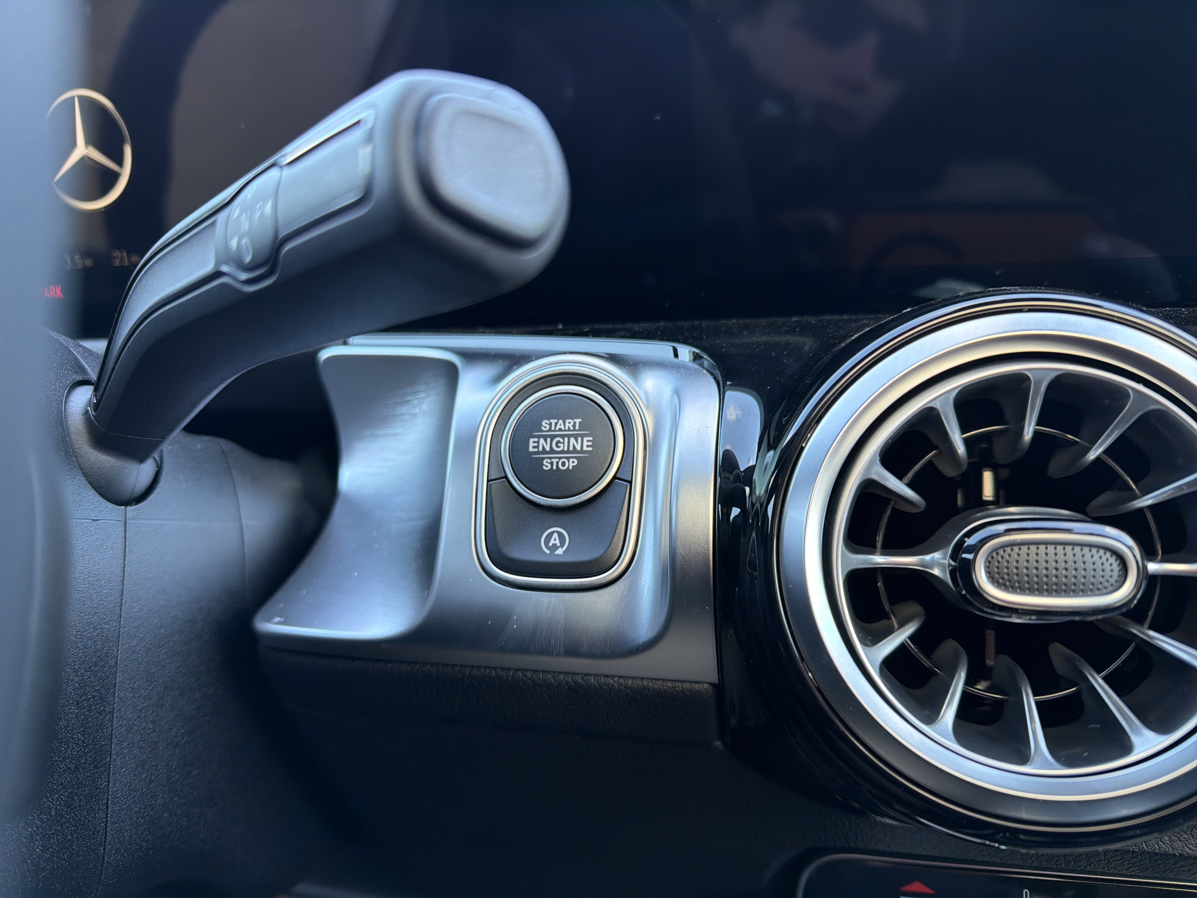 New 2026 Mercedes-Benz GLB 250 4MATIC image 19