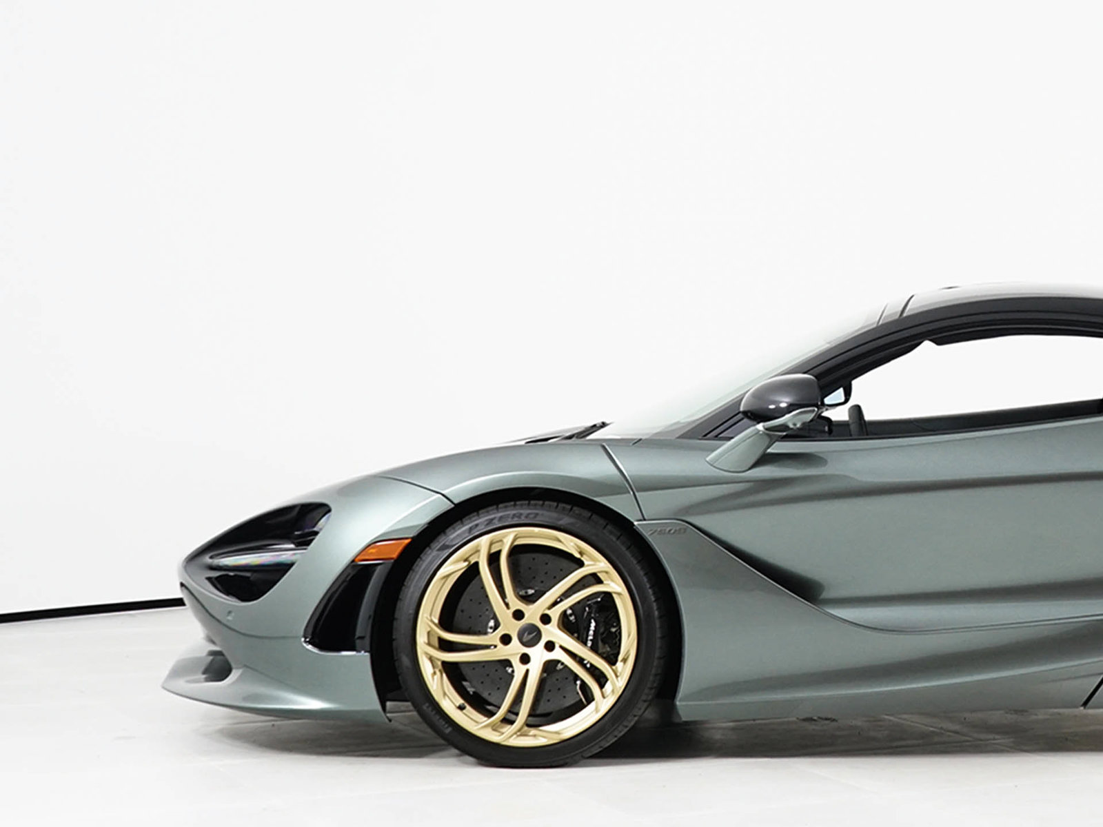 Used 2026 McLaren 750S RWD image 12