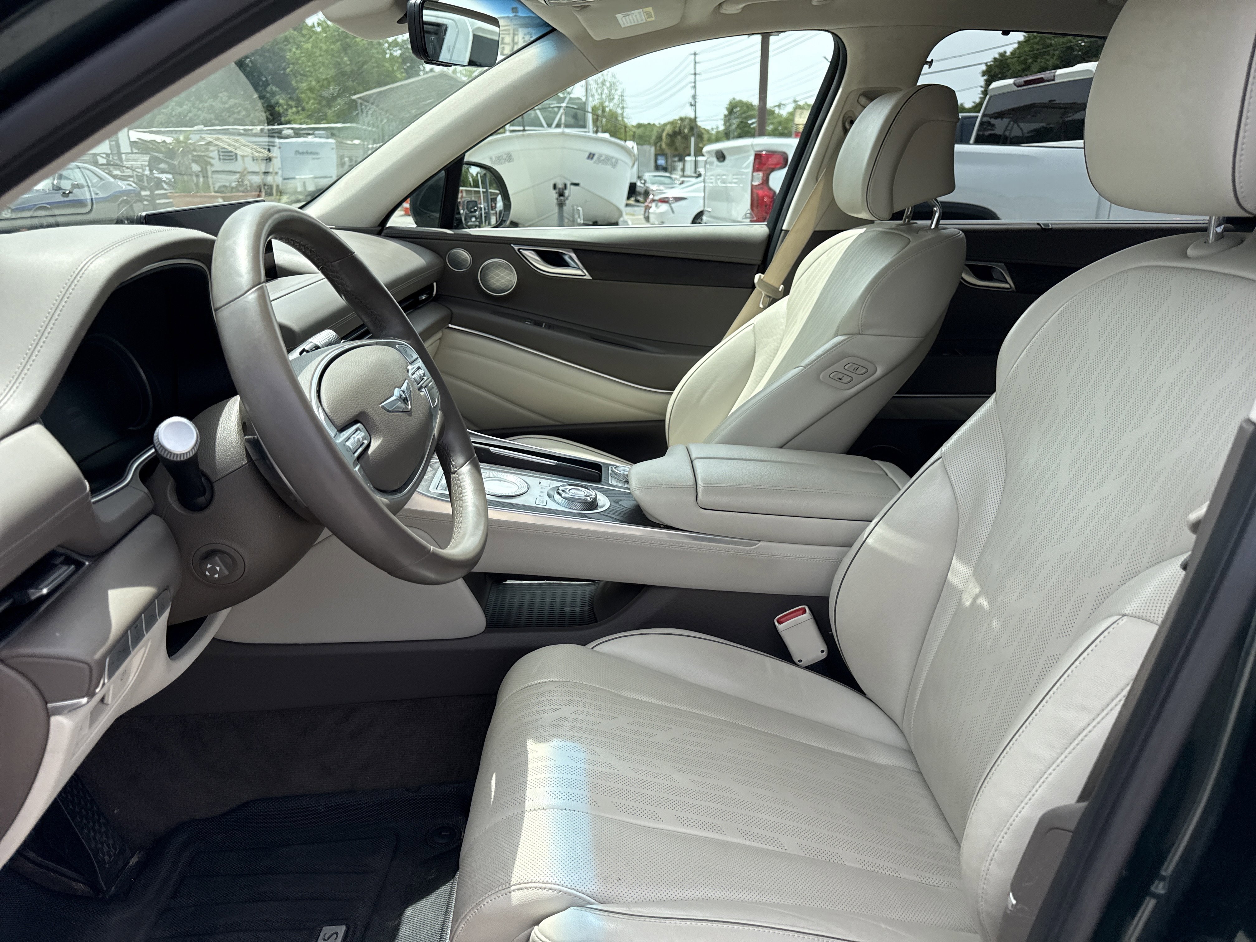 Used 2021 Genesis GV80 3.5T w/ Advanced Package 06 AWD/4WD image 9