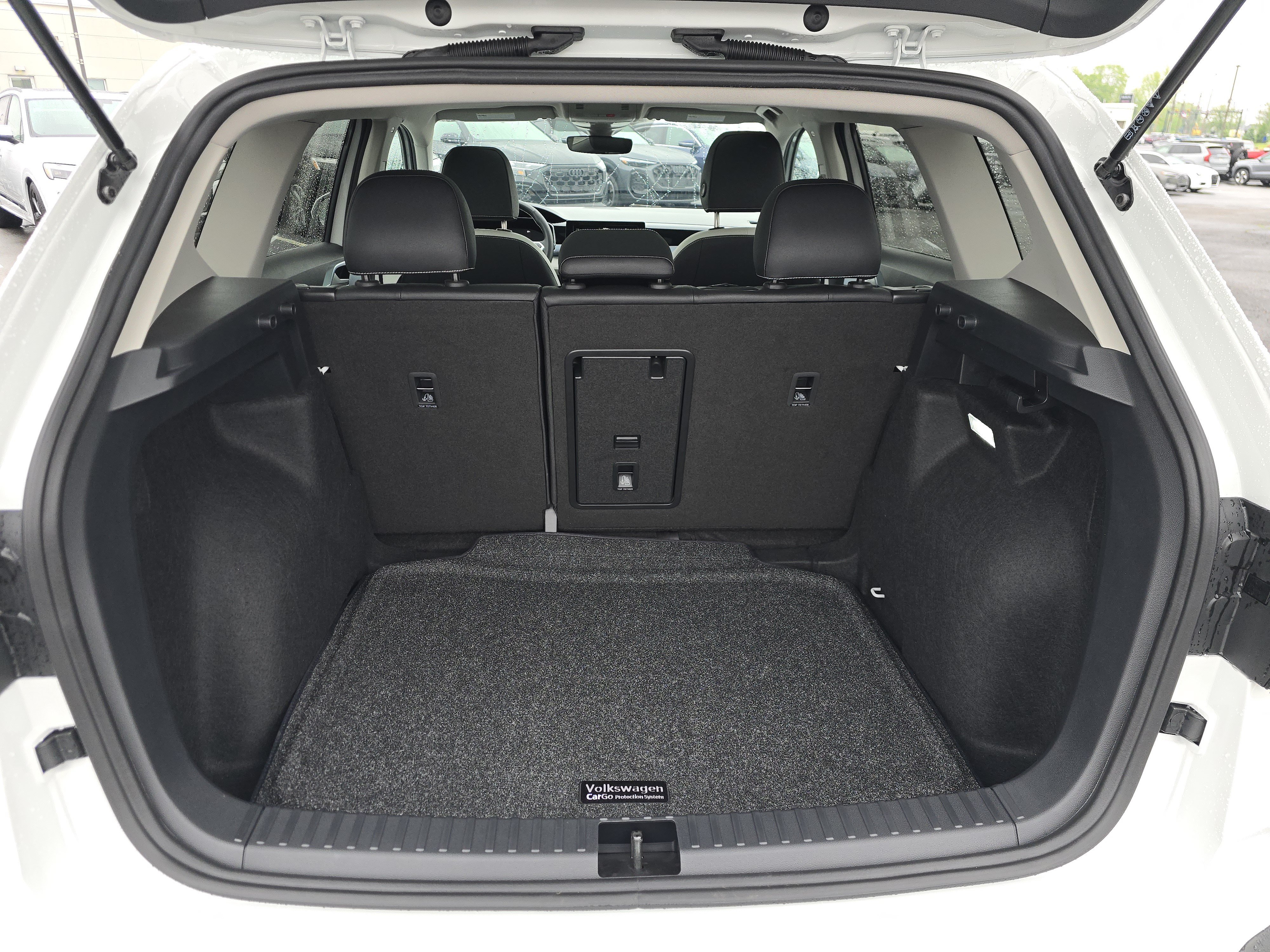 New 2026 Volkswagen Taos SE FWD image 15
