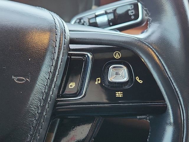 Used 2023 Lincoln Aviator Reserve w/ Equipment Group 201A image 16