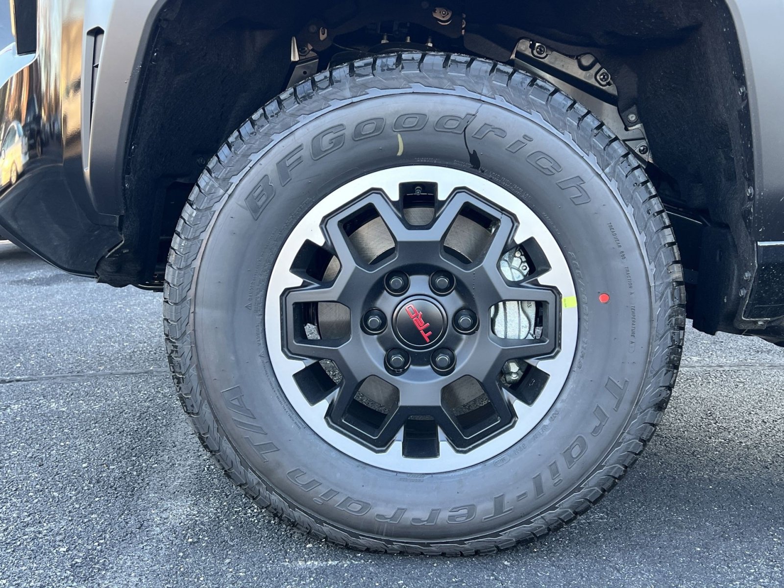 New 2025 Toyota Tacoma TRD Off-Road image 4