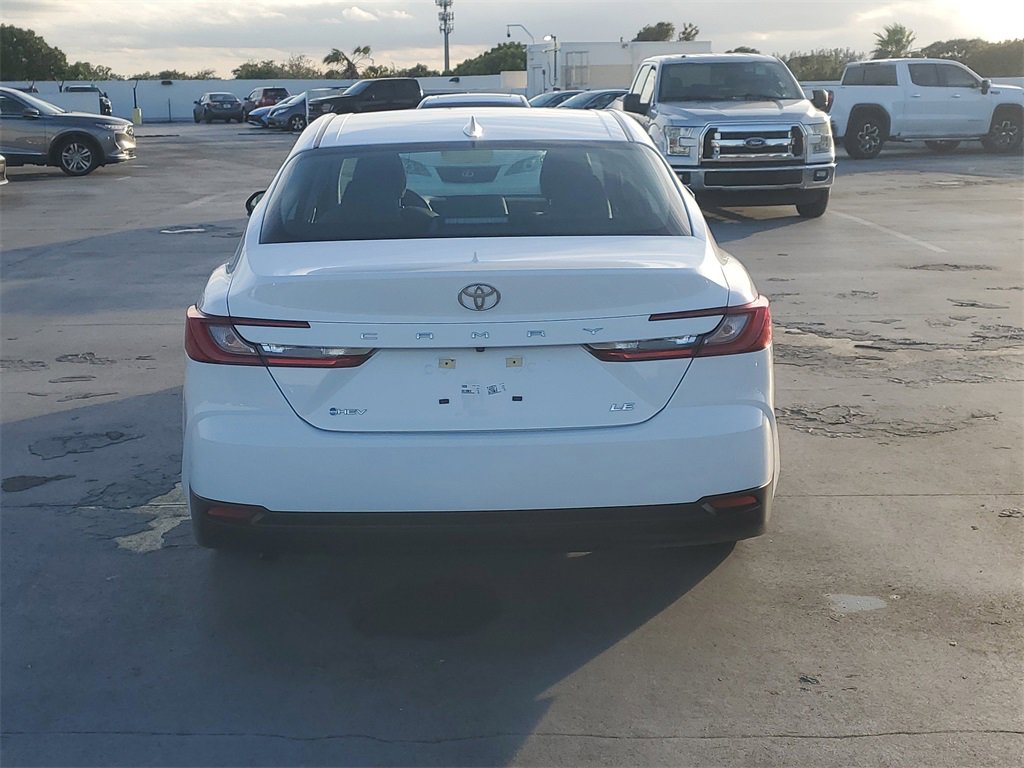 Used 2025 Toyota Camry LE image 6